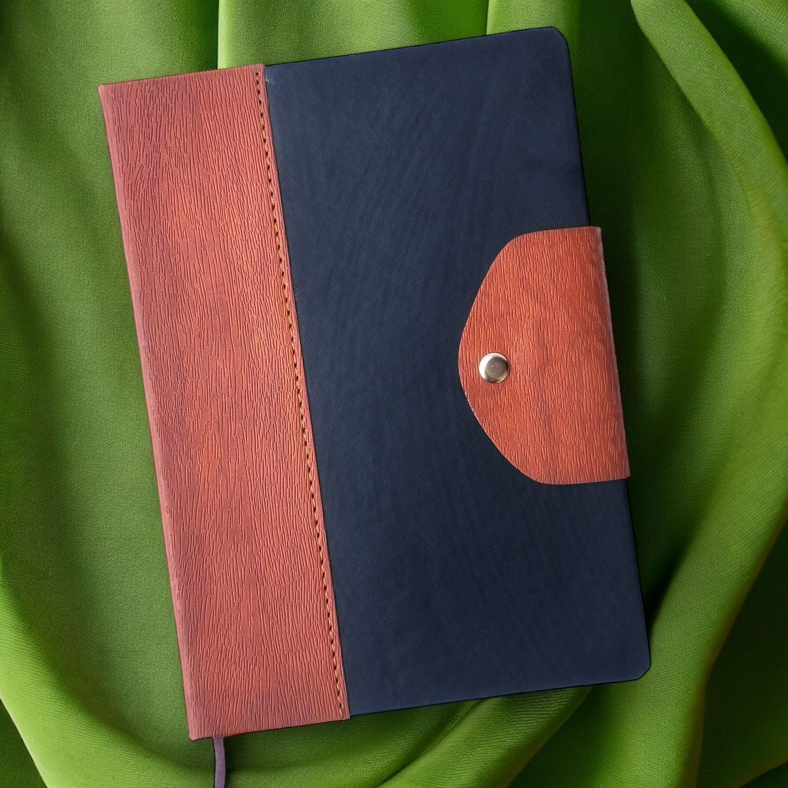 Dual Tone Button Closer -A5 Notebook